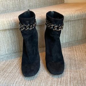 VALENTINO GARAVANI Chain black suede ankle boot size 37.5